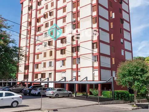 AMPLIO DEPARTAMENTO EN VENTA - MACROCENTRO - SALTA
