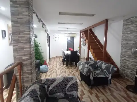 Santiago Del Estero 1000, Piso pb