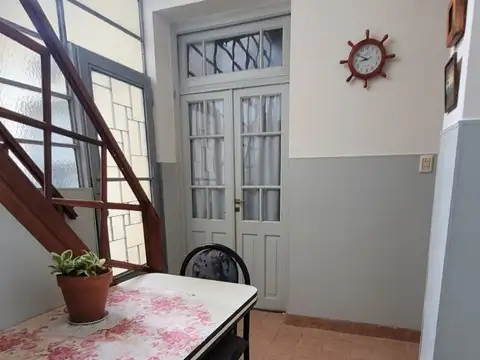 Venta PH 4 ambientes 1°piso por escalera al fondo