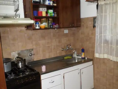 Casa 3 ambientes con 1 baño