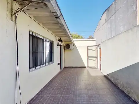Galpon en Venta en Quilmes, USD 95.000