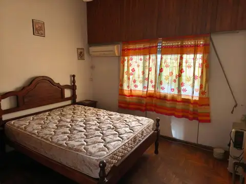 CASA 3 AMBIENTES VENTA MERLO CON JARDIN