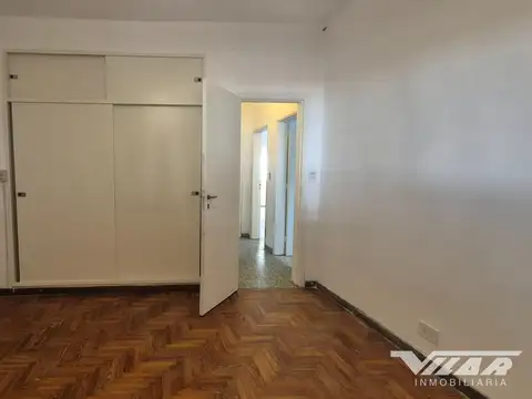 Depto Tipo Casa en Venta 50 años