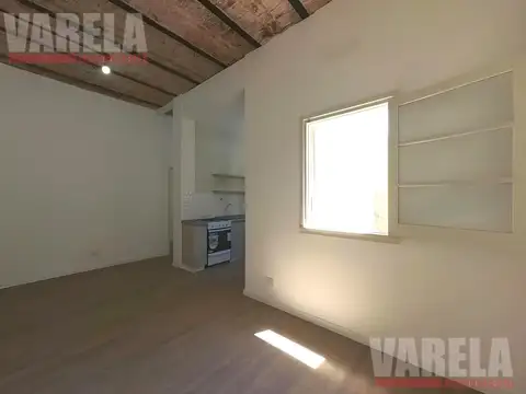 Depto Tipo Casa en Venta en Villa del Parque, USD 118.000