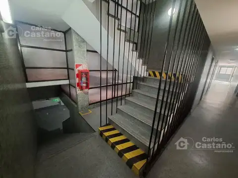 Oficina 2 ambientes con 1 baño