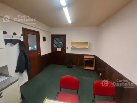 Oficina en Venta al Este