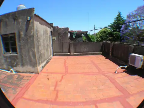 Casa en Venta con 4 cocheras