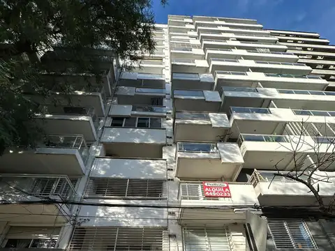 Departamento monoambiente con balcón en Zona facultades
