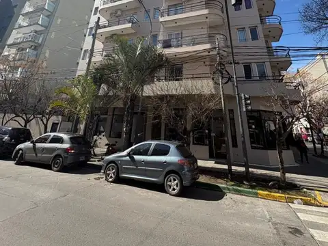 Sarmiento 2600, Piso 4