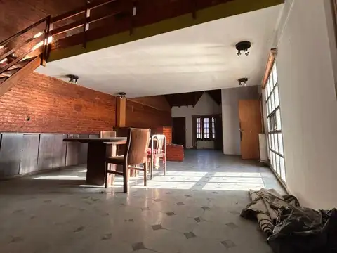 Depto Tipo Casa en Alquiler de 3 ambientes