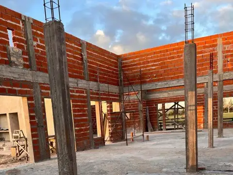 CASA 5 AMBIENTES VENTA FINCA DE SAN VICENTE SPORTING
