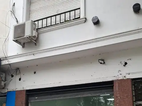 Excelente Local en Plaza Italia refaccionado a nuevo