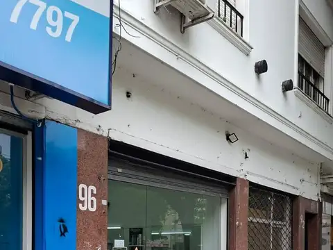 Local en Alquiler en Plaza Italia, USD 700
