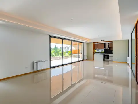 Casa en Venta en Roldan, USD 325.000