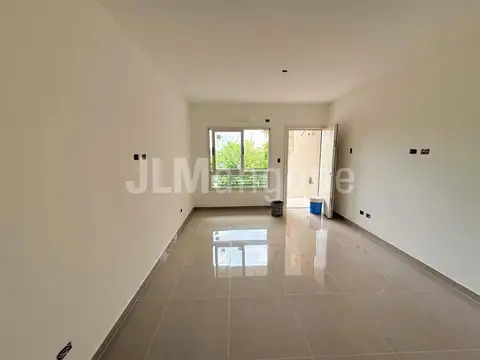 Departamento en Venta en Villa Luzuriaga, USD 69.900