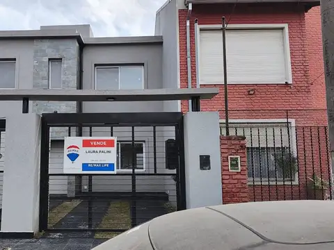VENTA CASA 3 AMB DUPLEX HURLINGHAM APTO CREDITO