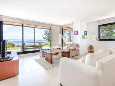 Gran apartamento de un dormitorio en venta, complejo Quartier Punta Ballena