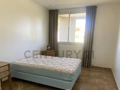 Casa en Alquiler en Abasto, USD 1.300