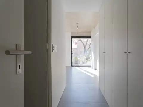 Migueletes 2200, Piso 1