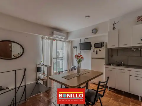 Departamento 2 ambientes con local VENTA en San Nicolás