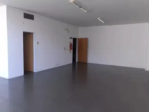 Av Rivadavia 14882 , Piso 1