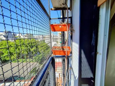 Avenida La Plata 100