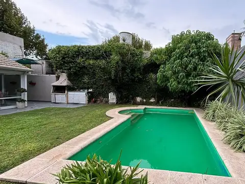 CASA EN VENTA - BARRIO GUADALUPE - SANTA FE