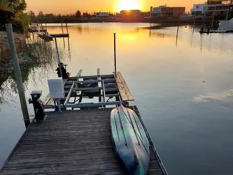 Barrio San Isidro Labrador Italia 5043.Benavidez