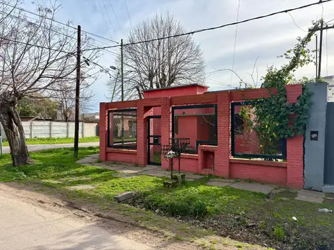 Venta Casa 3 Dormitorios con Parque La Plata