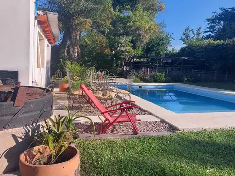 Casa en Venta con 1 cochera