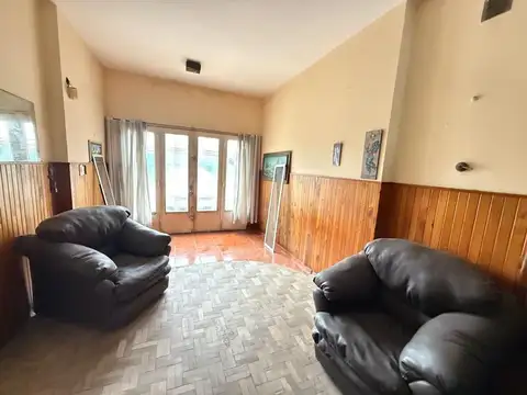 Casa para dos familias en lote propio Avellaneda