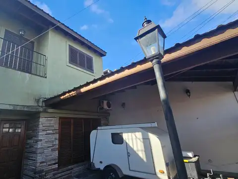 Depto Tipo Casa en Venta de 3 dormitorios