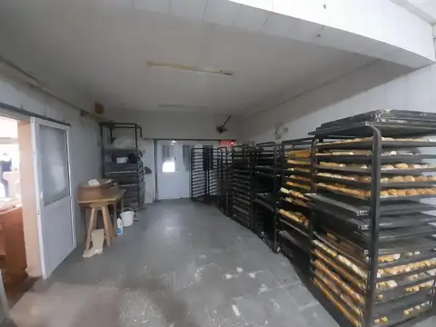 Fondo Comercio en Venta con 1 cochera