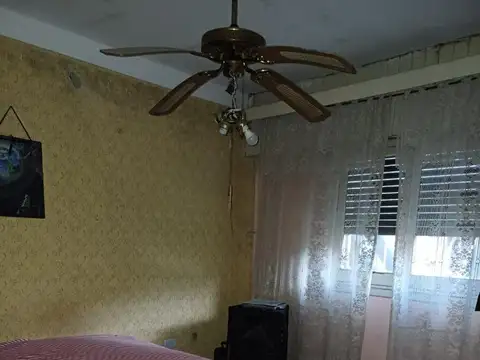 Depto Tipo Casa en Venta en Ezpeleta Este, USD 55.000