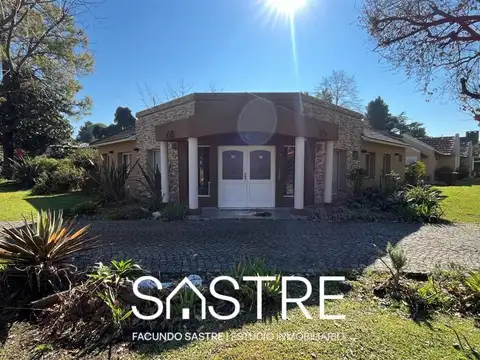 Casa En Venta En El Pato Country Club