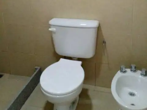 Casa 7 ambientes con 3 baños