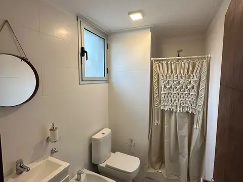 Casa 7 ambientes con 4 baños