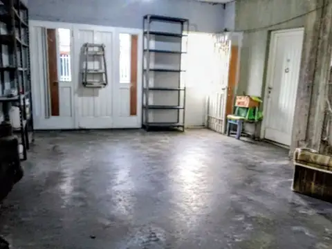 Venta casa 4 amb, en Lomas de Zamora + Local