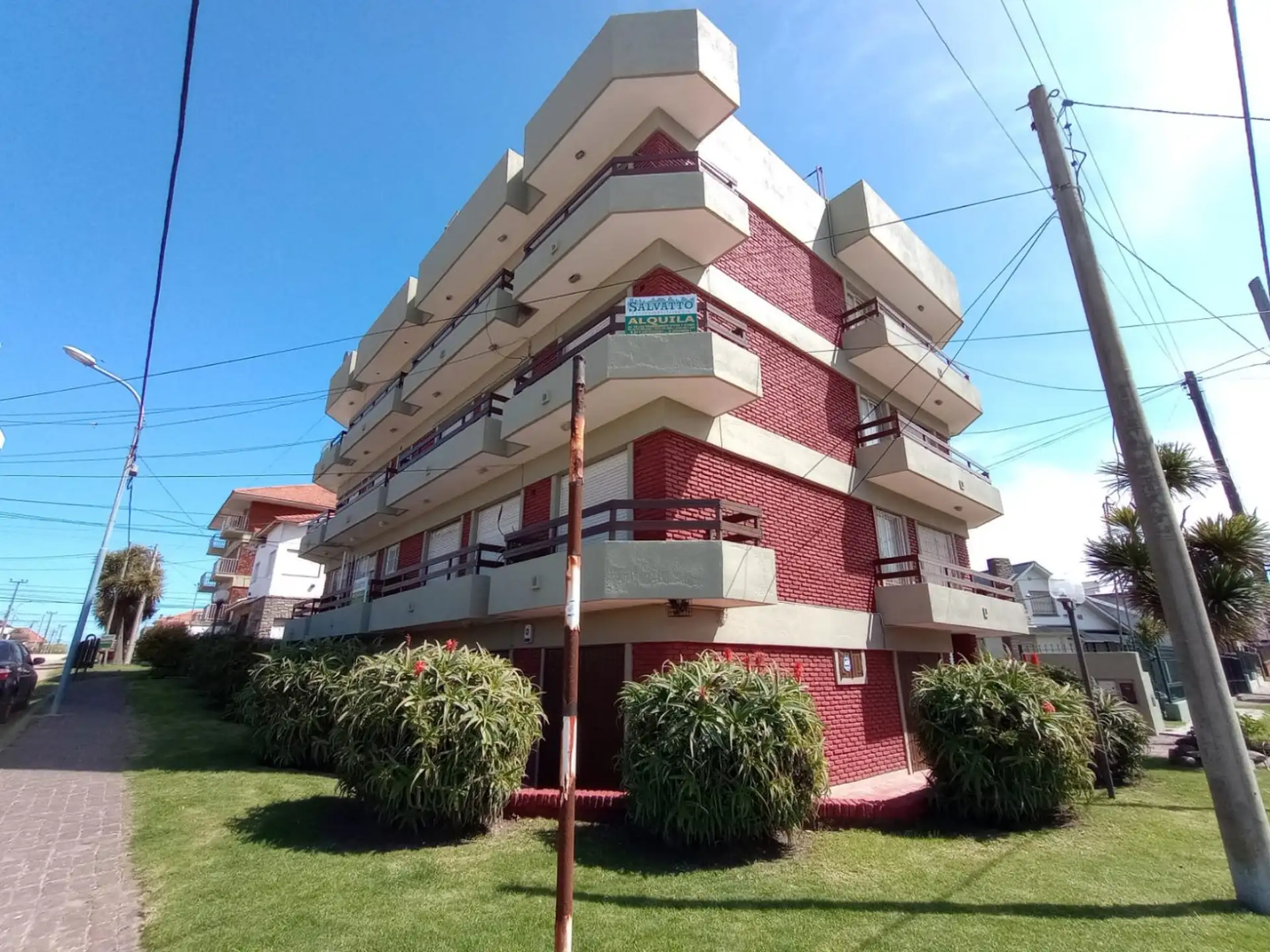 Departamento de 3 ambientes con vista al mar en Punta Mogotes