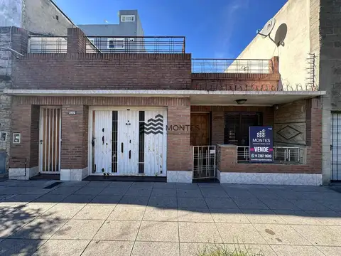 CASA LOTE PROPIO DE 4 AMB EN LOMAS DEL MIRADOR