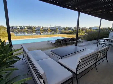 Casa en venta | 5 DORM.   4 SUITES | LAGUNA   MUELLE | BARBARITA