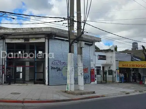 Local  en Alquiler en Moreno