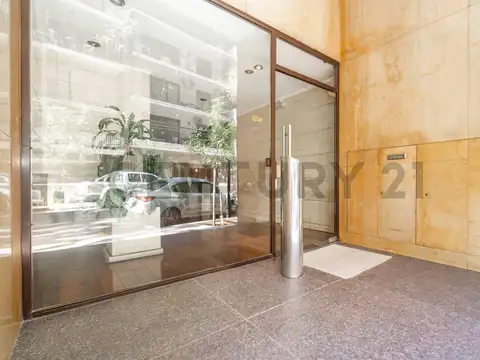 French 2200, Piso 10