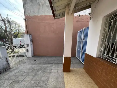 Depto Tipo Casa en Alquiler de 2 ambientes