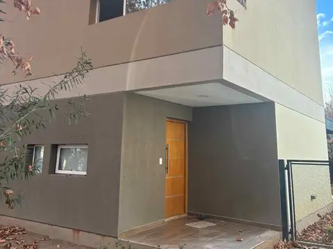 Casa en Venta en General Roca, Río Negro