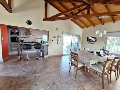 Casa en Venta en Los Pioneros, USD 165.000