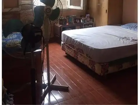 Casa Multifamiliar 3 y 1 AMB Cochera Para 3 Autos Lote Propi