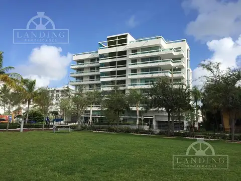 3 amb en bay harbour , The Club