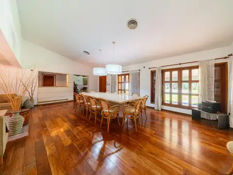 Casa en Venta al Oeste