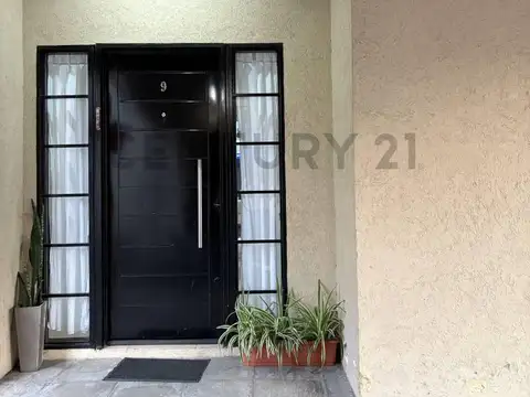 Depto Tipo Casa en Venta de 4 ambientes